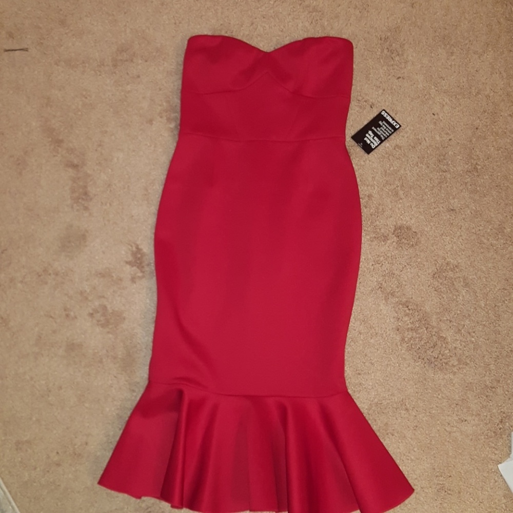 NWT Express Strapless Red Scuba Dress